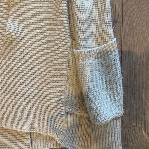 Sleeveless Cardigan. Oatmeal colour. - Picture 4 of 5